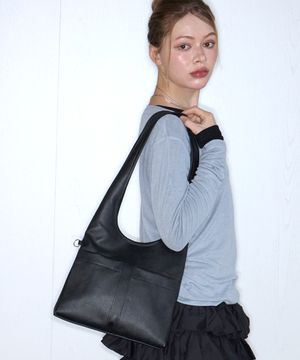 스퀘어 미니 숄더백 블랙