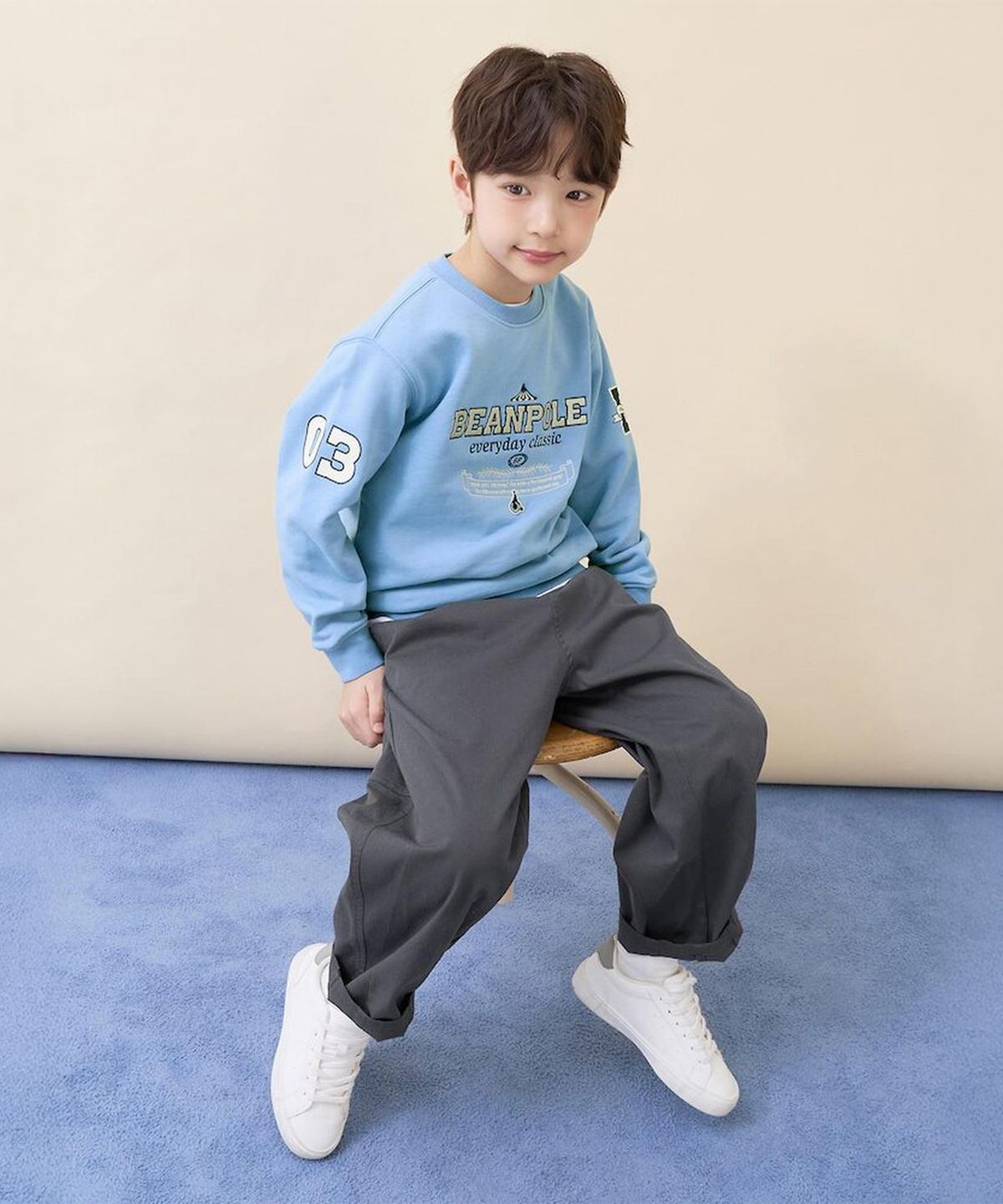 빈폴 키즈(BEANPOLE KIDS) 레터링 자수 스웨트 셔츠  스카이 블루 (BI6141U06Q) (BI6141U06Q)