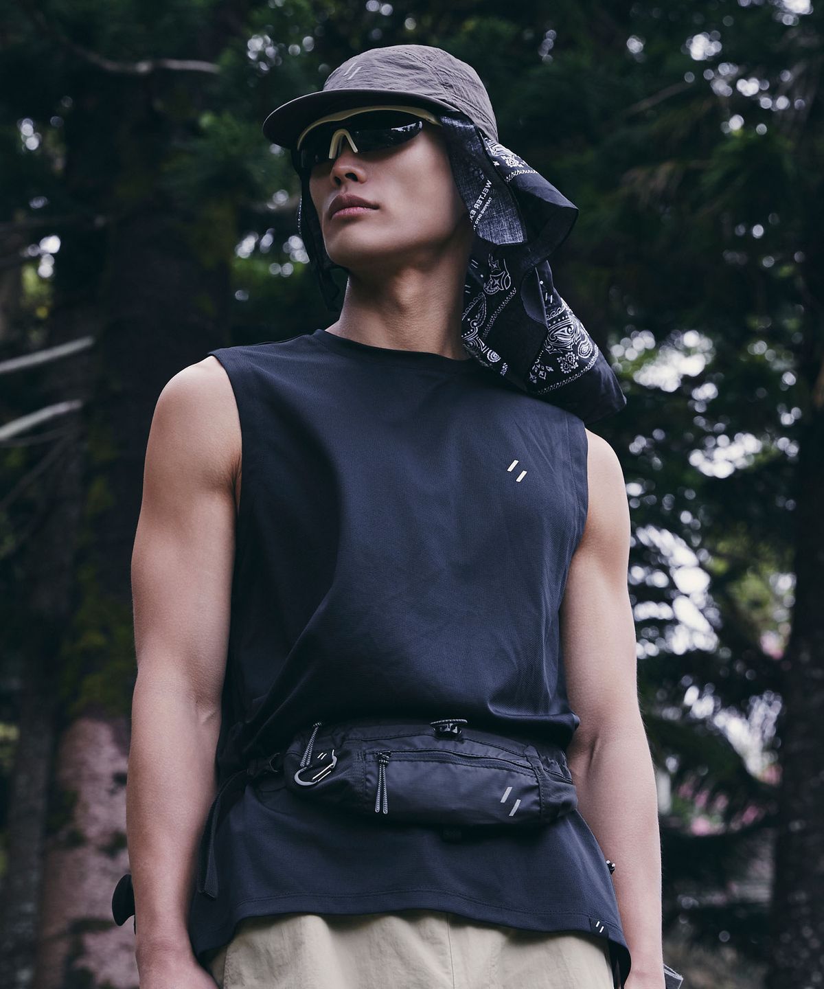 웰터 익스페리먼트(WELTER EXPERIMENT) BRISA SLEEVELESS_BLACK