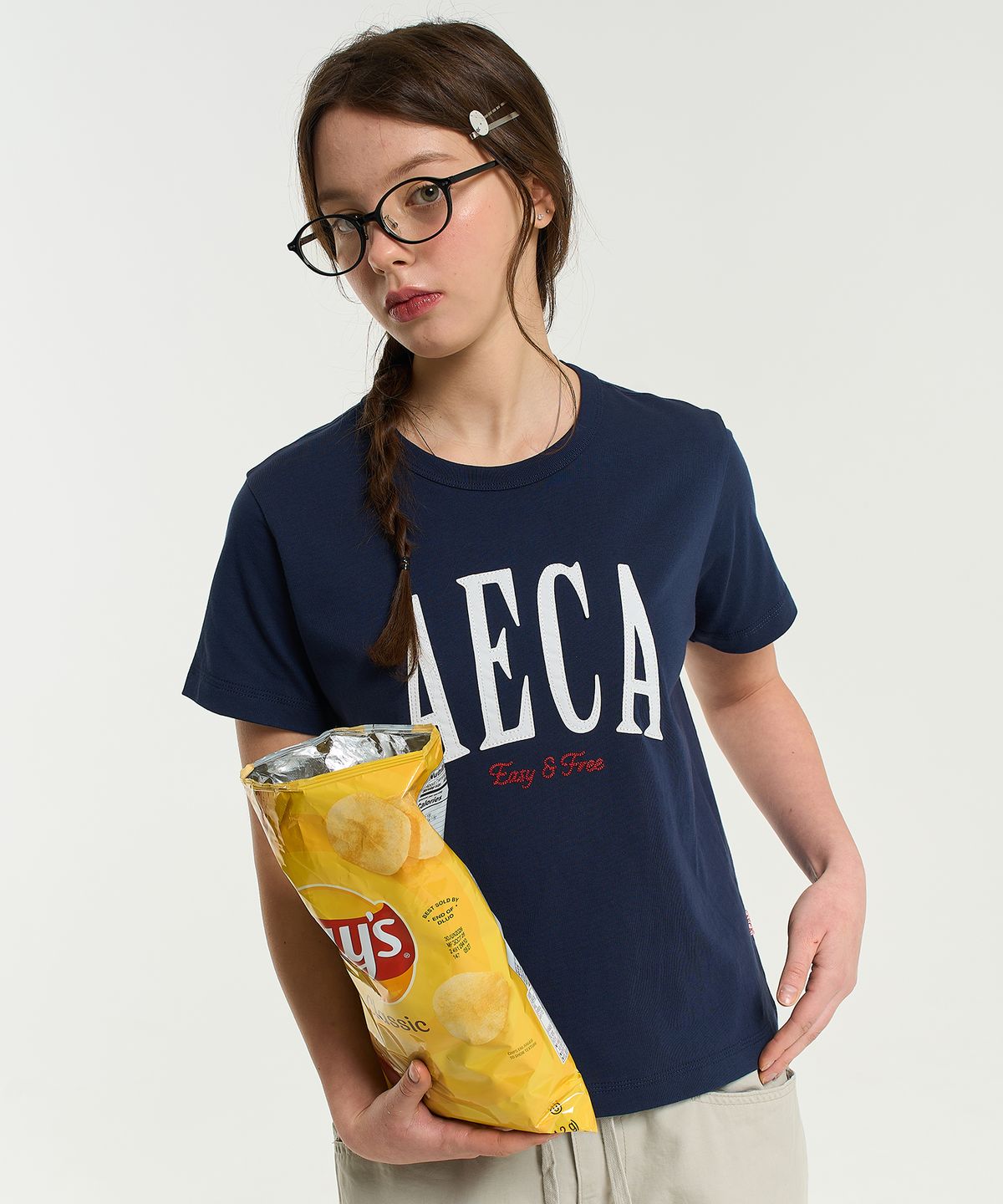 에이카화이트(AECA) (Woman) AECA SYMBOL FELT HALF SLEEVE TEE-NAVY