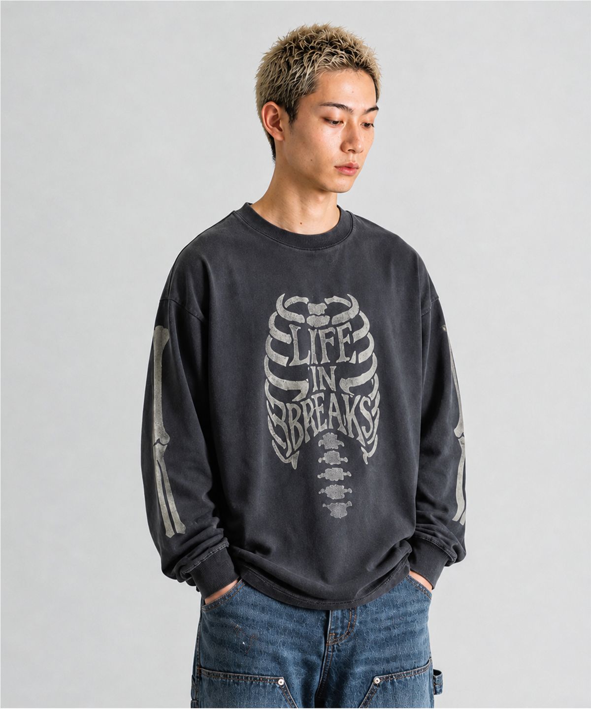 큐티에잇 가먼츠(QT8 GARMENTS) LB Life Bones Washed Long Sleeve (Charcoal)