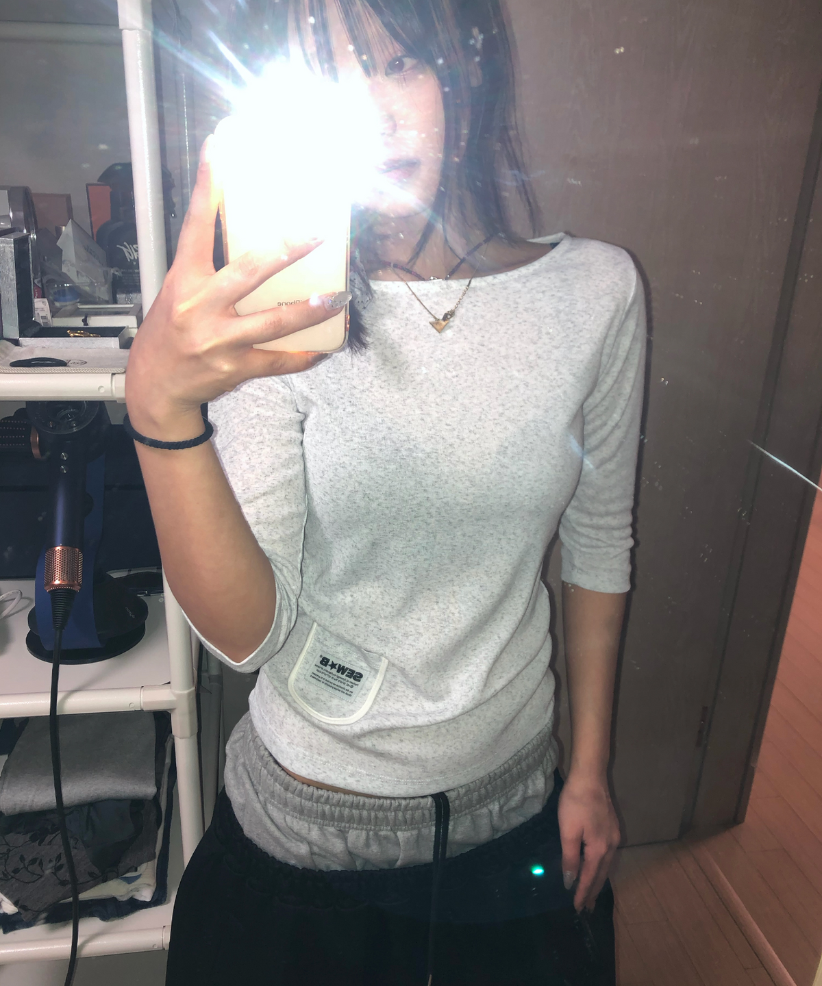 쏘비(SEW-B) 세미크롭 달마시안 보트넥 [밀키 화이트]