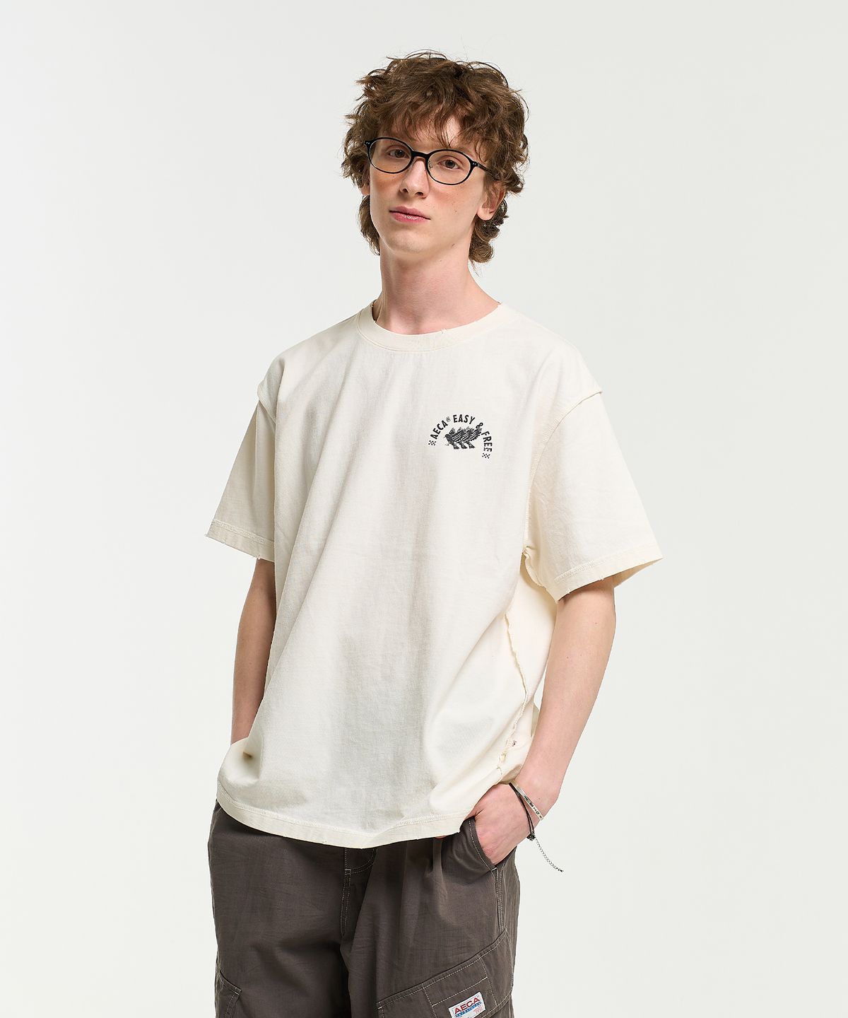 에이카화이트(AECA) FREE SPIRIT RAW EDGE HALF SLEEVE TEE-ECRU