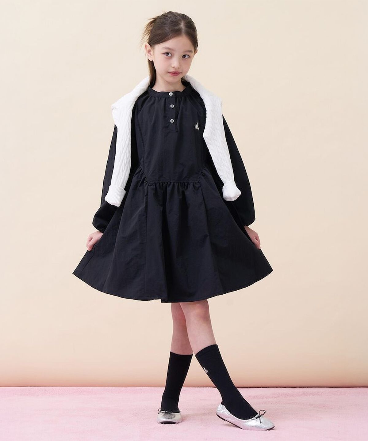 빈폴 키즈(BEANPOLE KIDS) 솔리드 셔링 로맨틱 원피스  블랙 (BI6271G015)