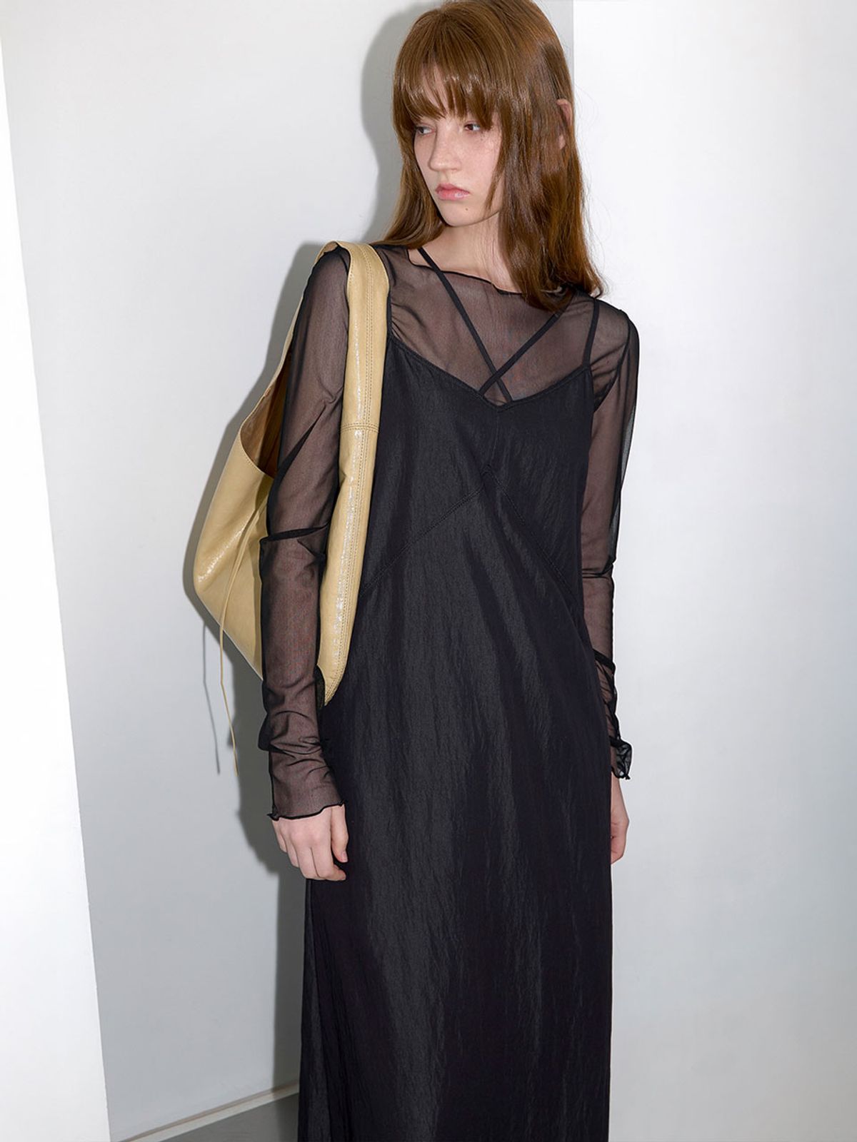 아틀리에 나인(ATELIER NAIN) V-NECK BACK STRING SLEEVELESS DRESS (OP-6325)