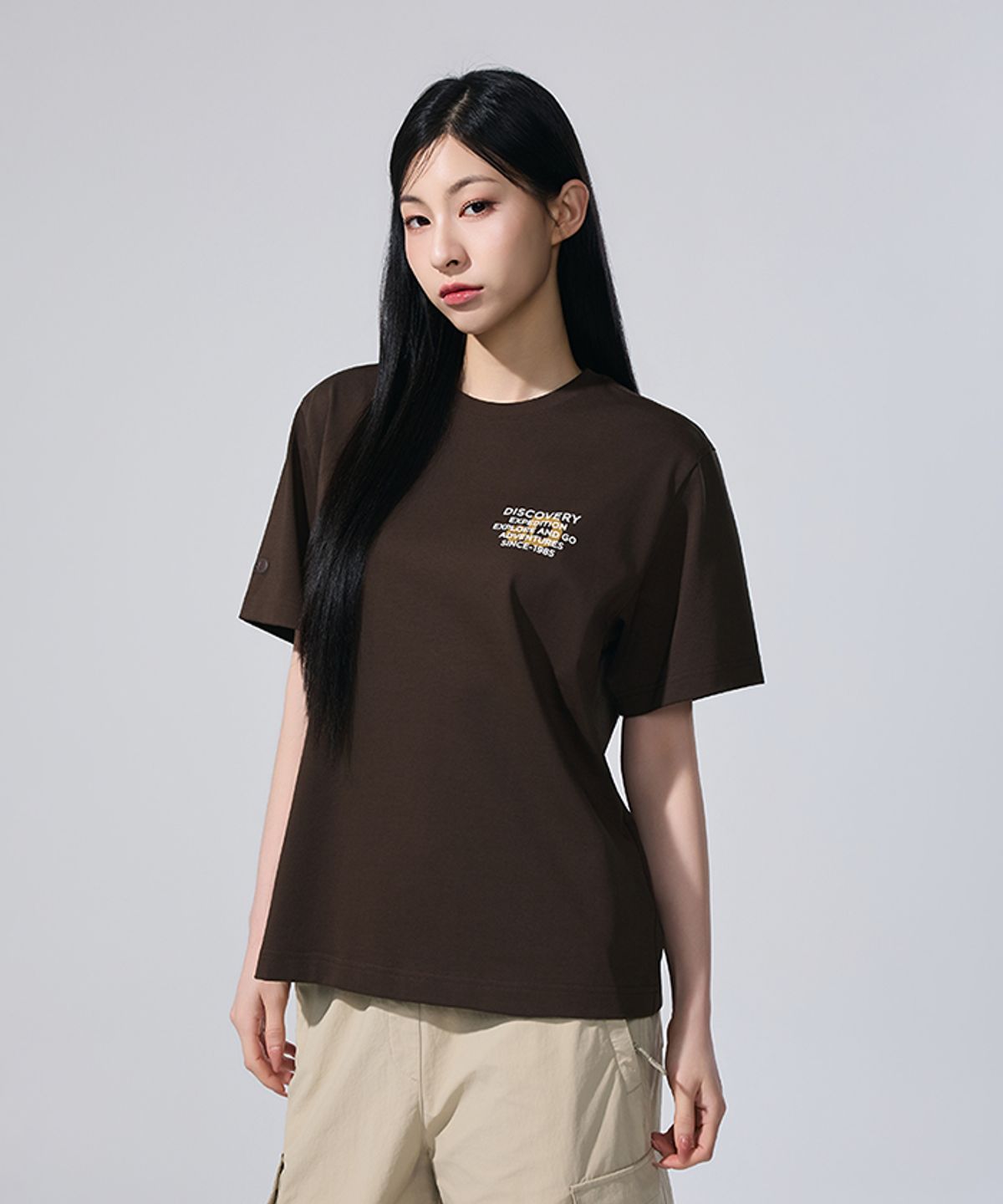 디스커버리 익스페디션(DISCOVERY EXPEDITION) 유니 헤비웨이트 스몰레터 반팔티셔츠 (Brown)