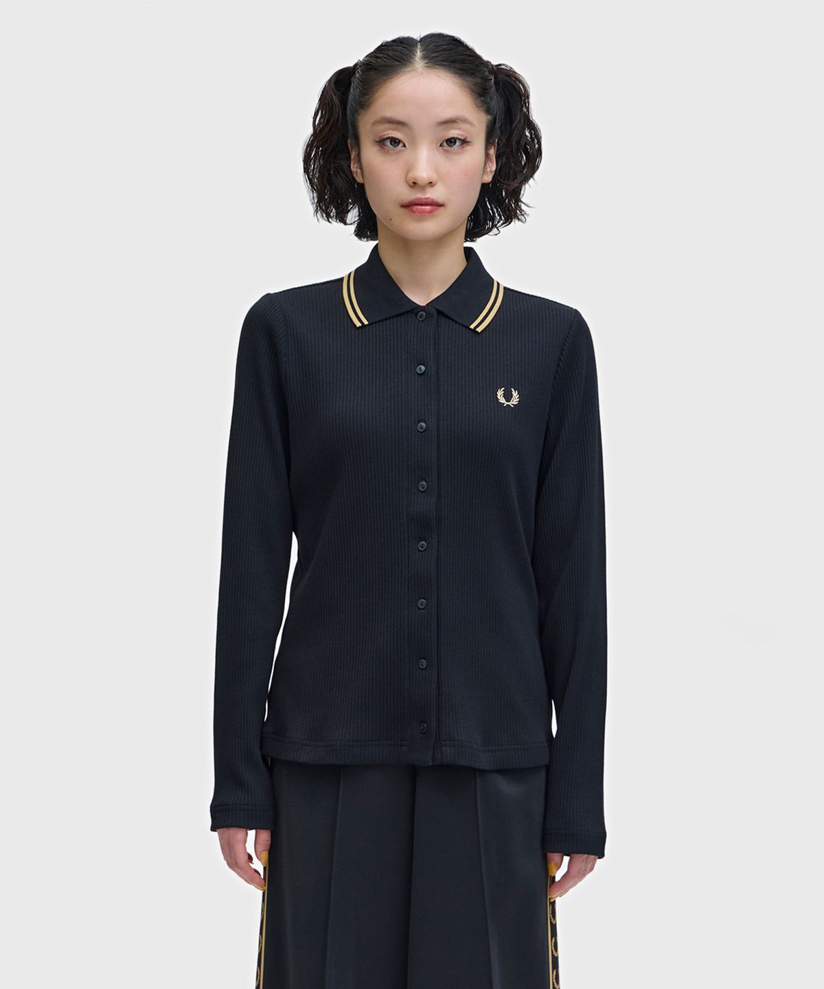프레드페리(FRED PERRY) [womens] 버튼스루 립 폴로 셔츠 - 블랙 AFPF2612169-102