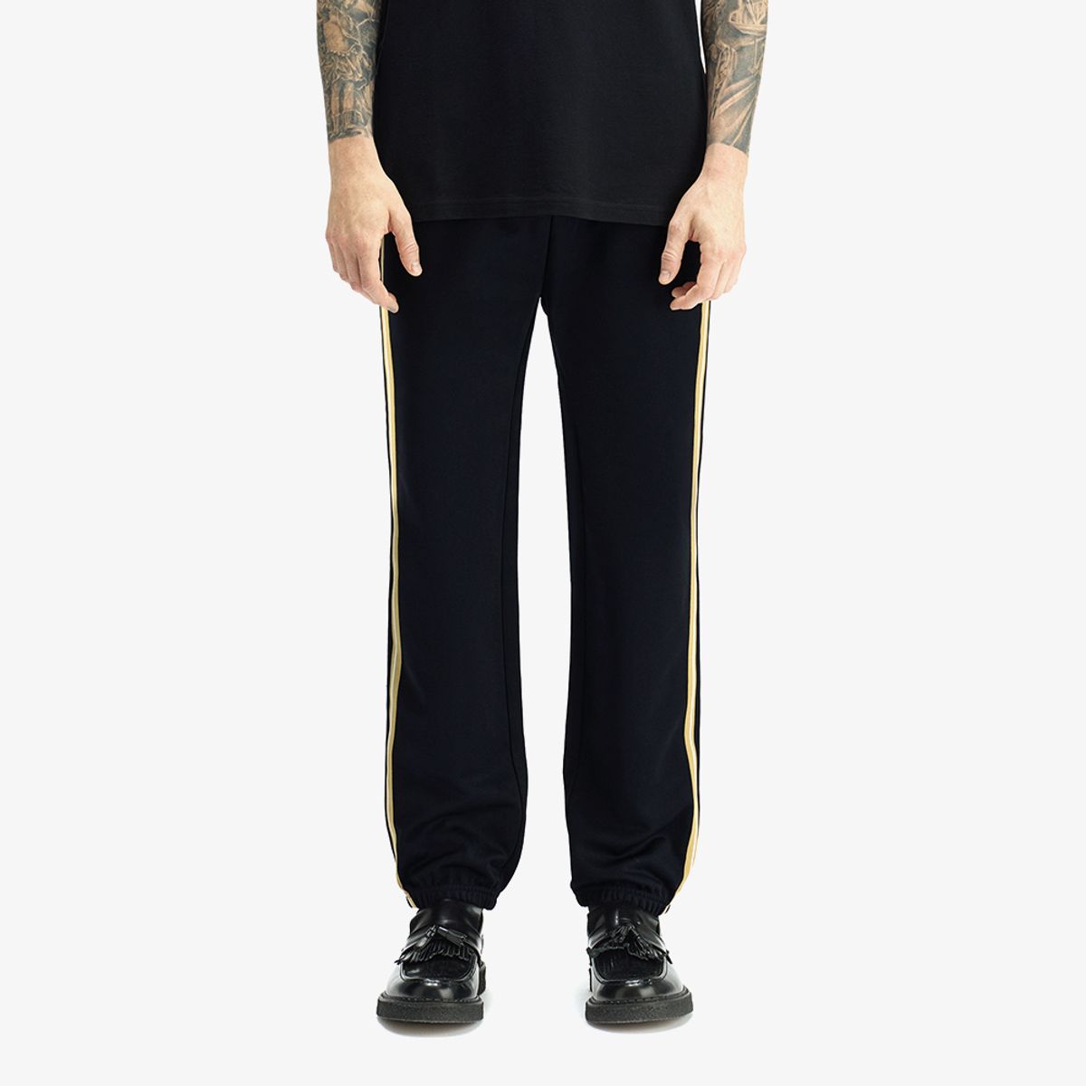 프레드페리(FRED PERRY) [Sport] 스트라이프 테잎 트랙 팬츠 - 블랙/샴페인 AFPM261T303-90A