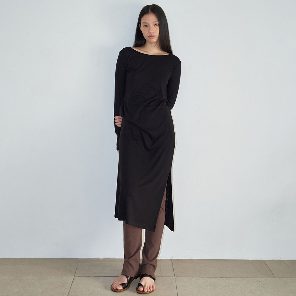노우드(NOEUD) Side cut dress (Black)