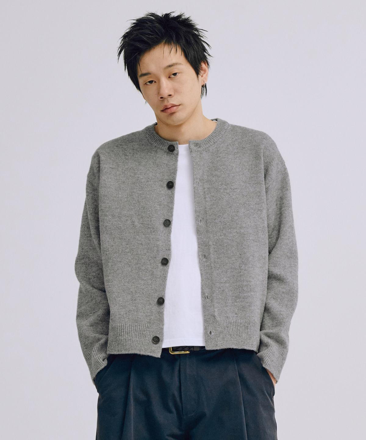 테이크이지(TAKEASY) 에센셜 크롭 니트 가디건 (멜란지그레이)