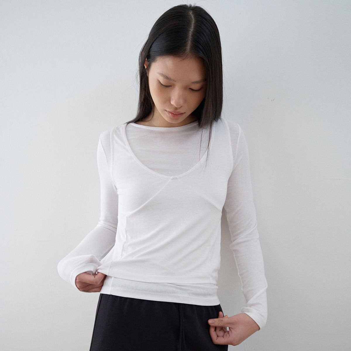 노우드(NOEUD) V-Lane Sleeveless (Ivory)