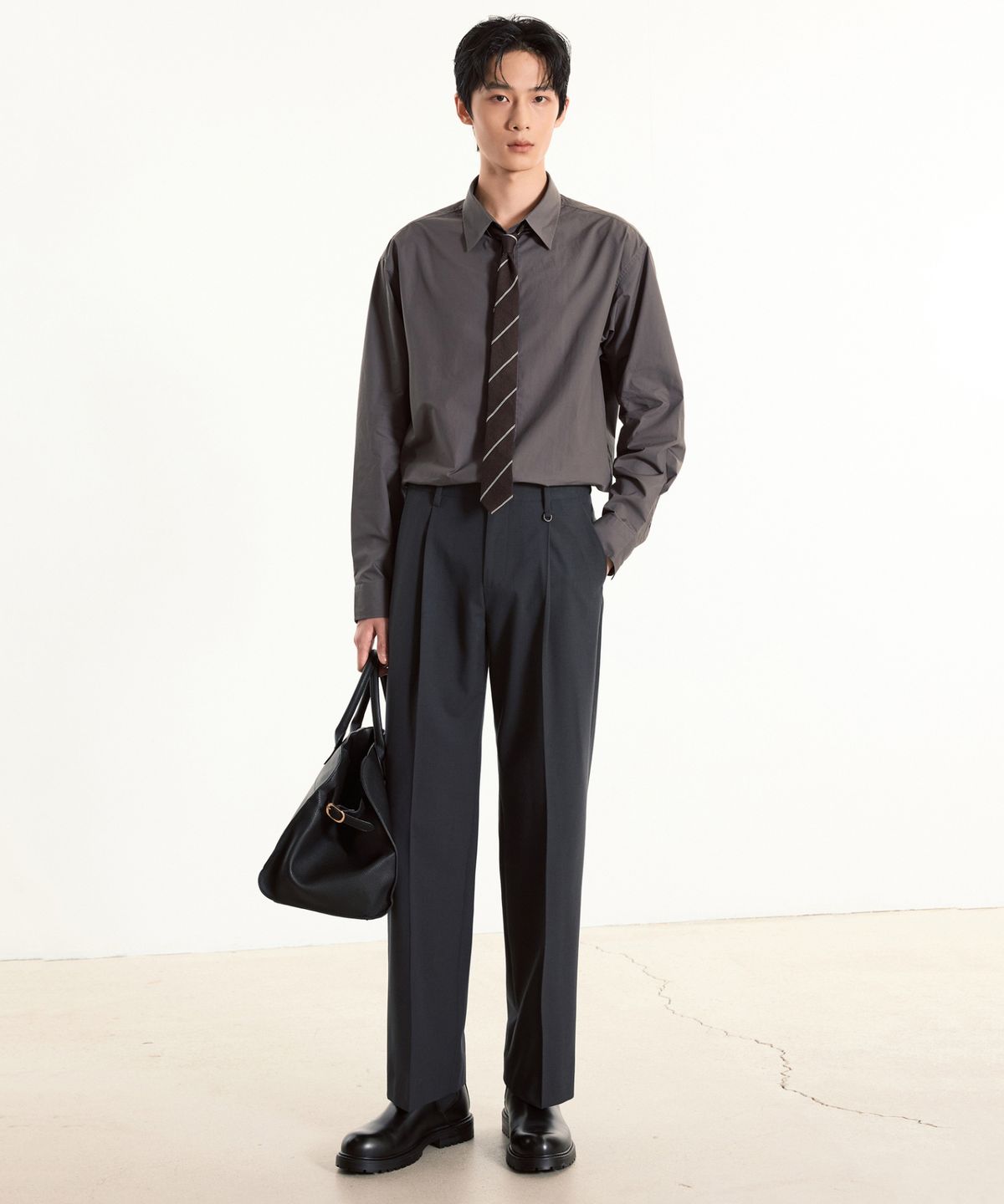 티엔지티(TNGT) Essential Semi-Wide Fit Pants (Grey) TNPA6E101G2