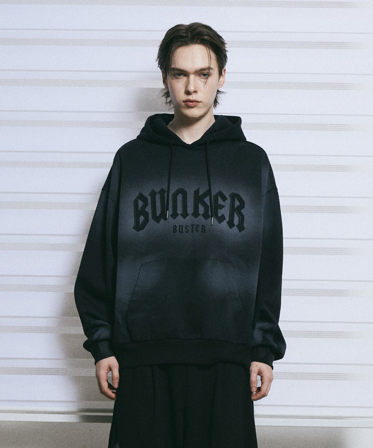 벙커버스터(BUNKERBUSTER) 더티 워싱 후디 MQ1TU060_BLACK
