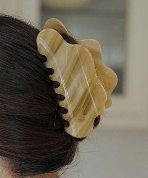 HML006 Marble Wave Hairclip