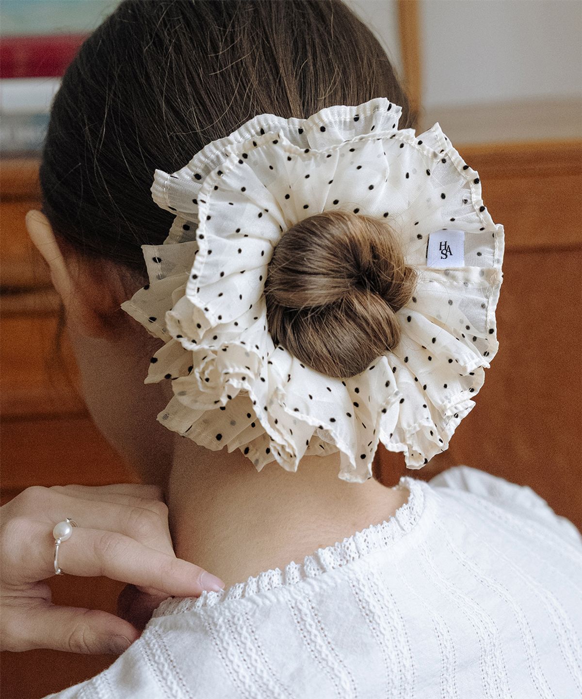 하스(HAS) HML002 Dot Ruffle Lace Scrunchie