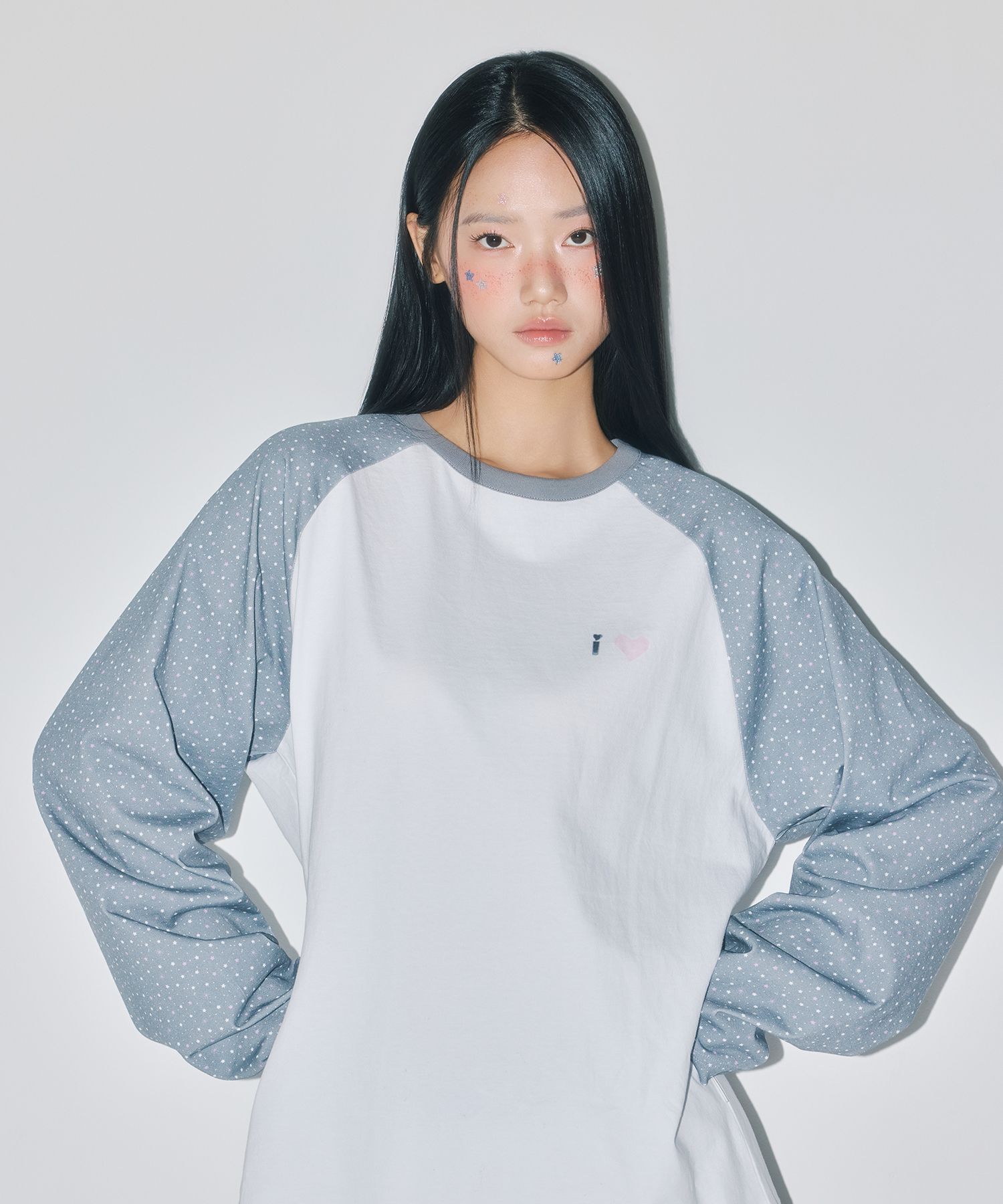 [YOUHEEXOTZ] STAR PATTERN LAYERED BANDING TRACK PANTS_GREY source detail 17
