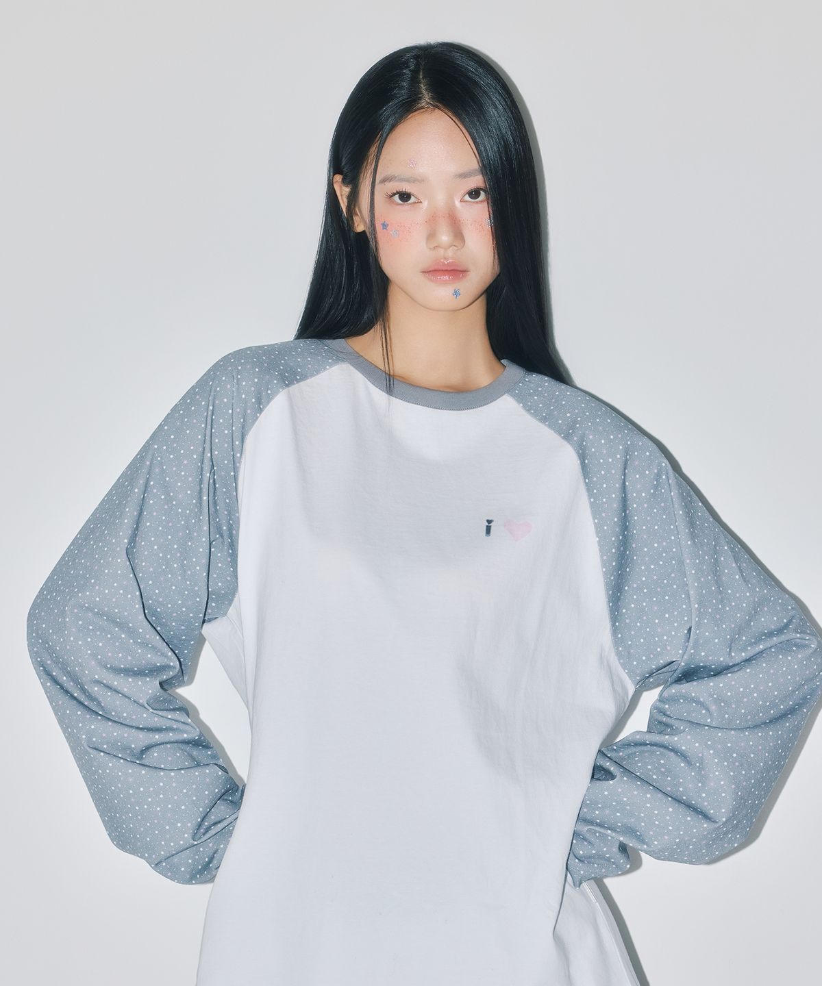 유희(YOUHEE) [YOUHEEXOTZ] STAR PATTERN RAGLAN LONG SLEEVE_GREY