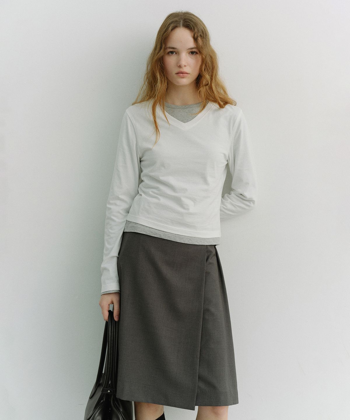 던스트(DUNST) ESSENTIAL PETIT V-NECK T-SHIRT_UDTS6A201_OFF WHITE