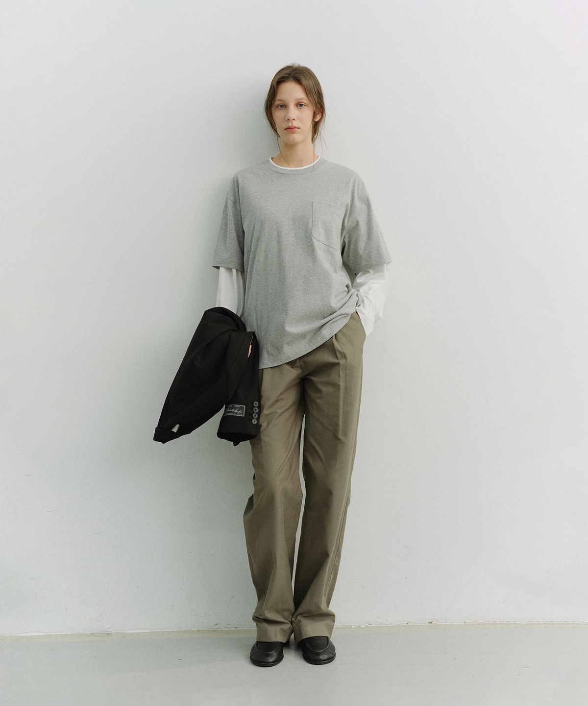 던스트(DUNST) UNISEX LAYERED SET-UP T-SHIRT_UDTS6A117_OFF WHITE / MELANGE GREY