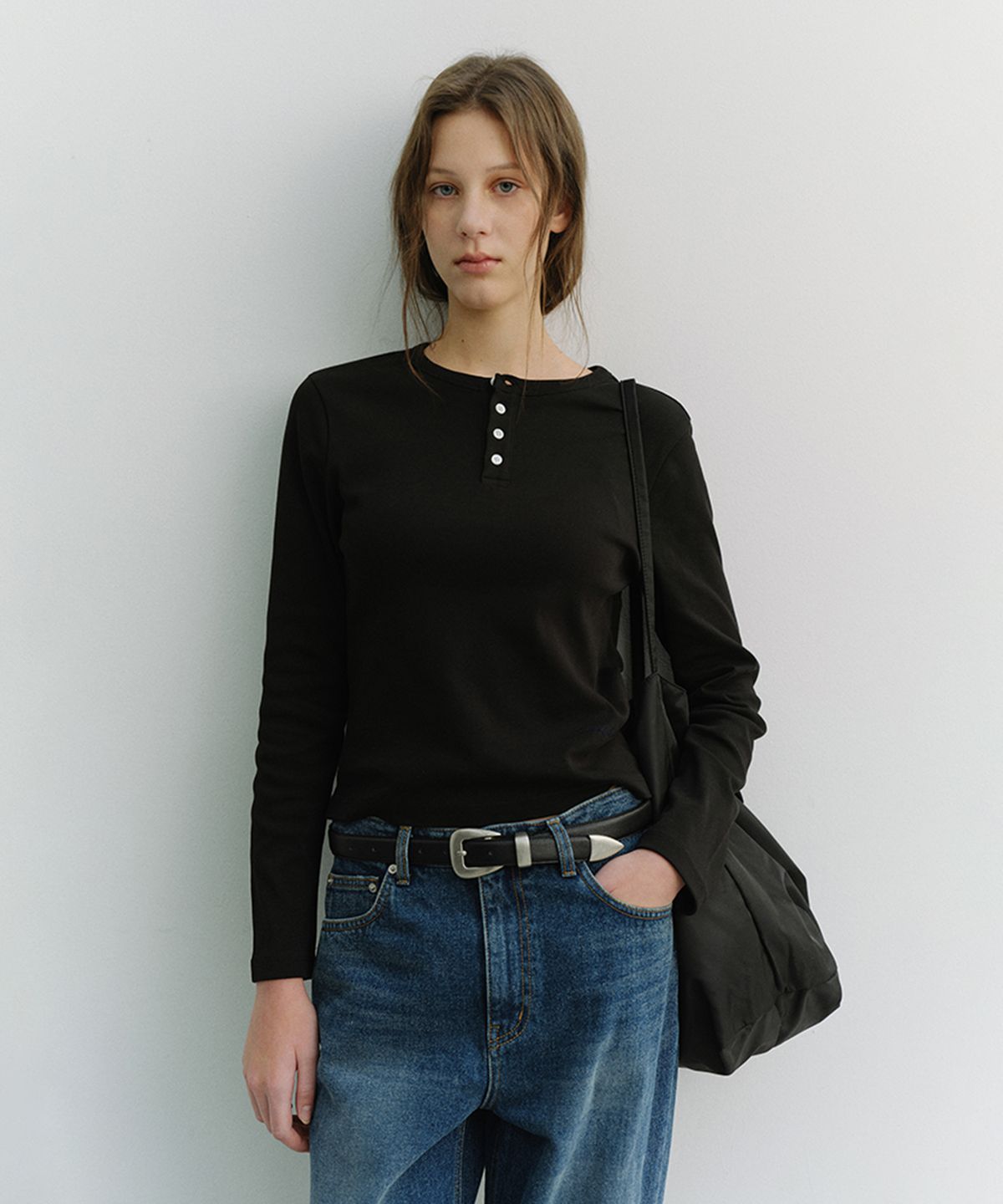 던스트(DUNST) UNISEX HENLEY-NECK T-SHIRT_UDTS6A109_BLACK