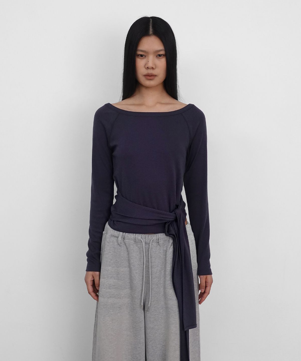 샌드릭(SANDRIC) Strap Off shoulder T_Charcoal