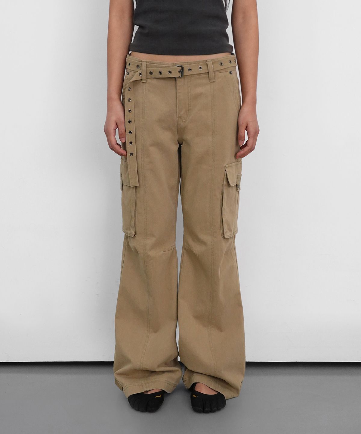 샌드릭(SANDRIC) Wide Bootcut Cotton Pants_Beige