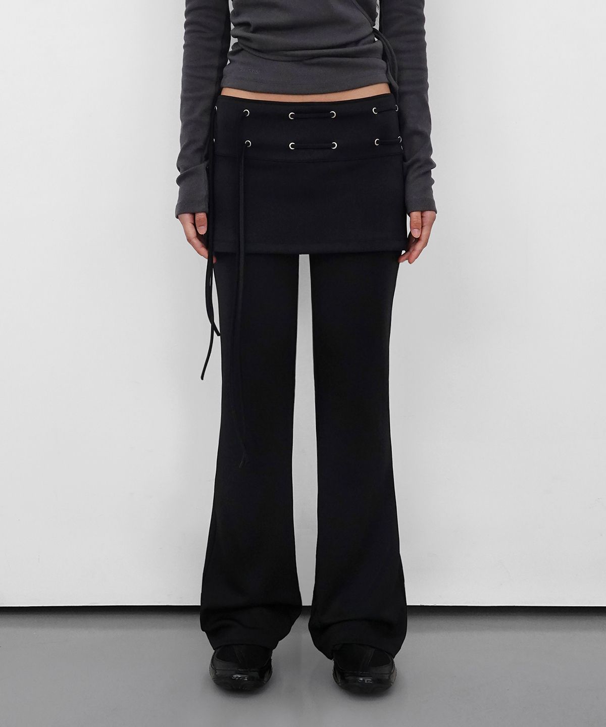 샌드릭(SANDRIC) Eyelet Skirt Pants_Black
