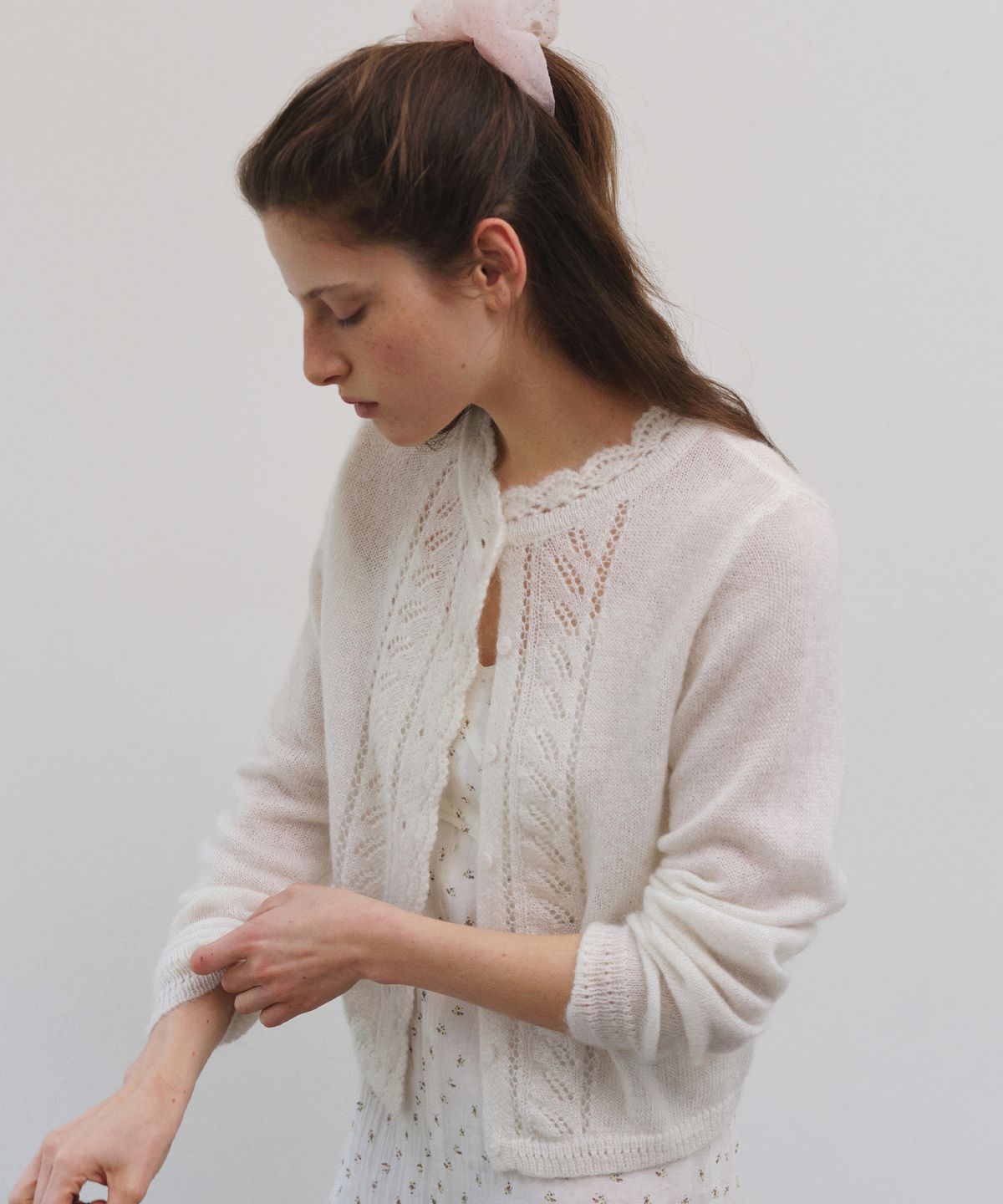 폴뉴아(FOLNUA) PETAL MOHAIR KNIT CARDIGAN (3COLOR)