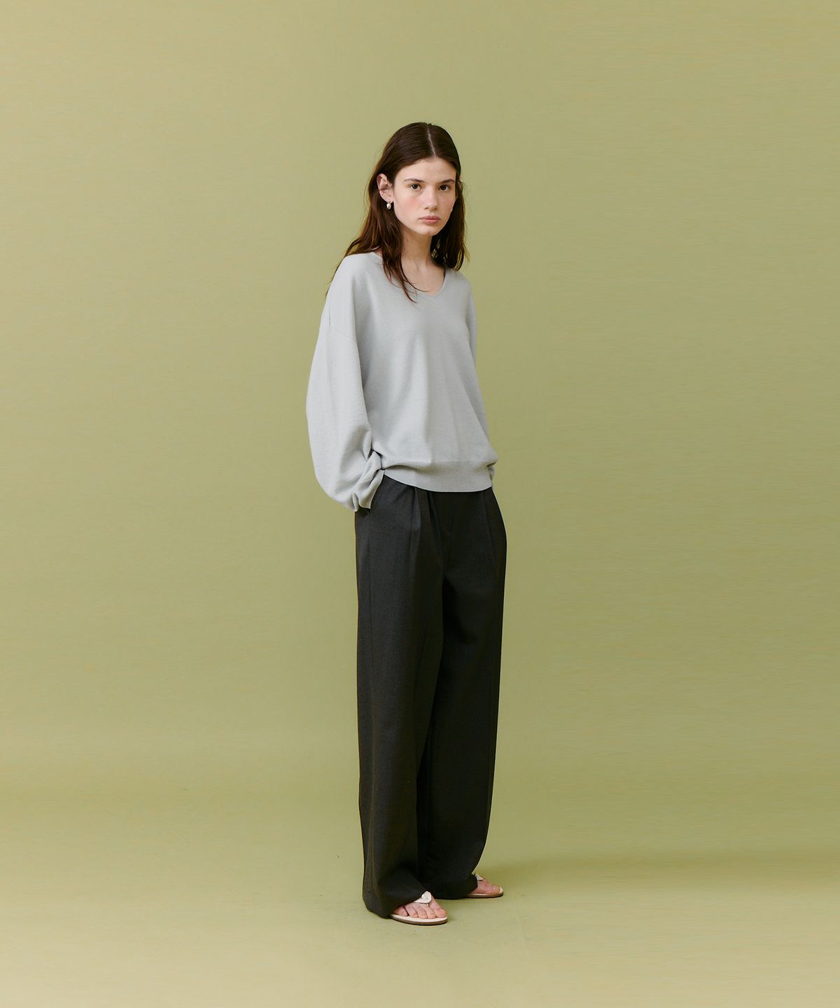 더 릴(THE LILLE) Spring wool slacks_charcoal