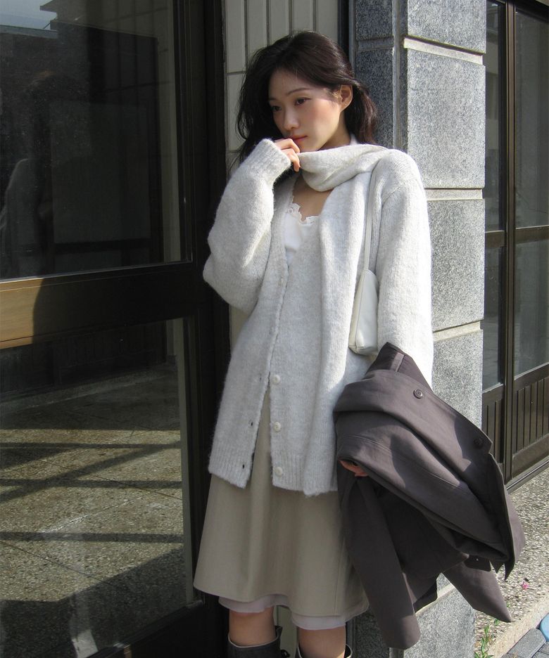 hairy muffler_light gray