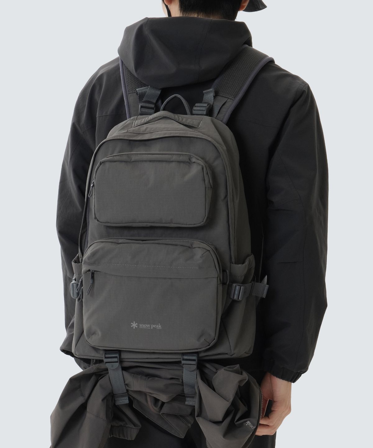 스노우피크 어패럴(SNOWPEAK APPAREL) 듀얼테크 백팩 25L (S26ZUFBP31) Rustic Khaki