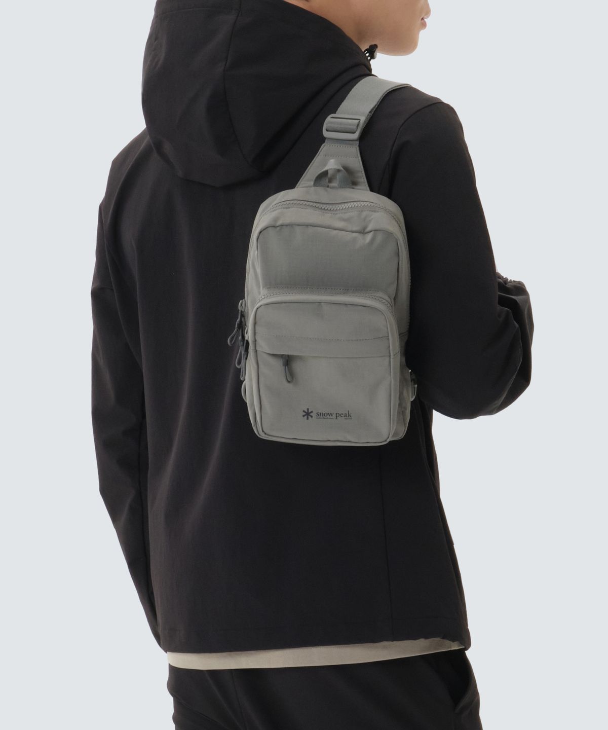 스노우피크 어패럴(SNOWPEAK APPAREL) 듀얼테크 슬링백 5L (S26ZUFBG31) Dark Gray