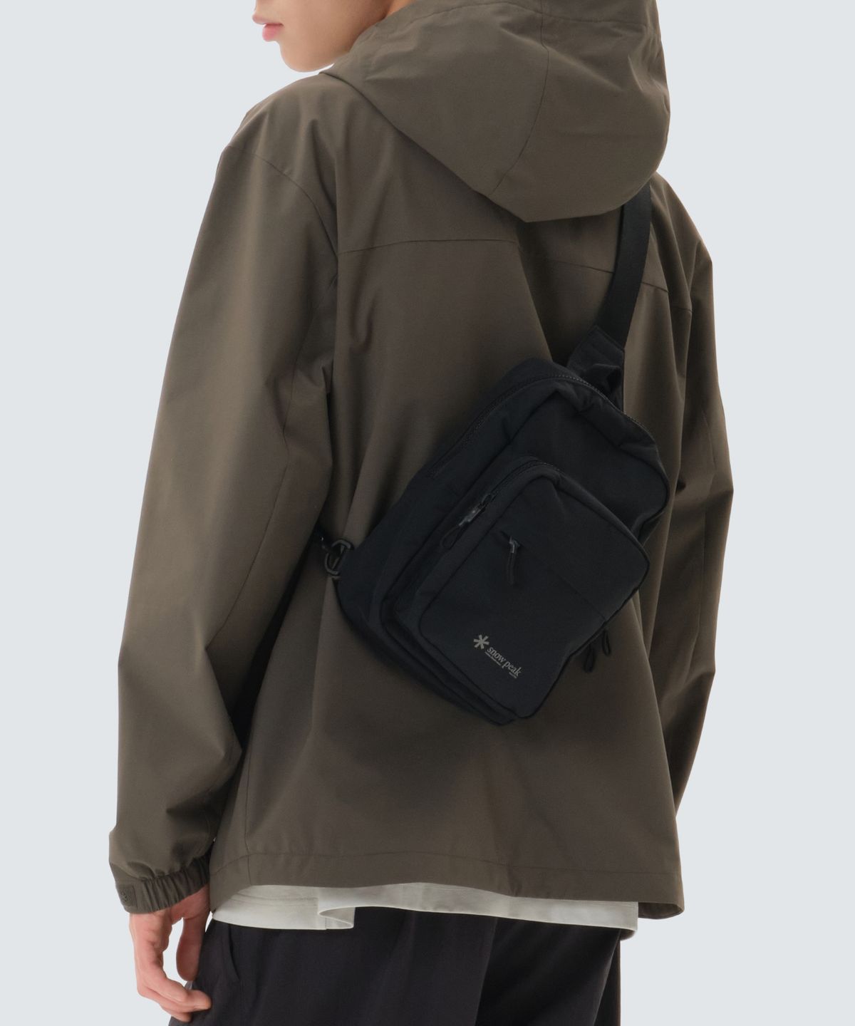 스노우피크 어패럴(SNOWPEAK APPAREL) 듀얼테크 슬링백 5L (S26ZUFBG31) Black
