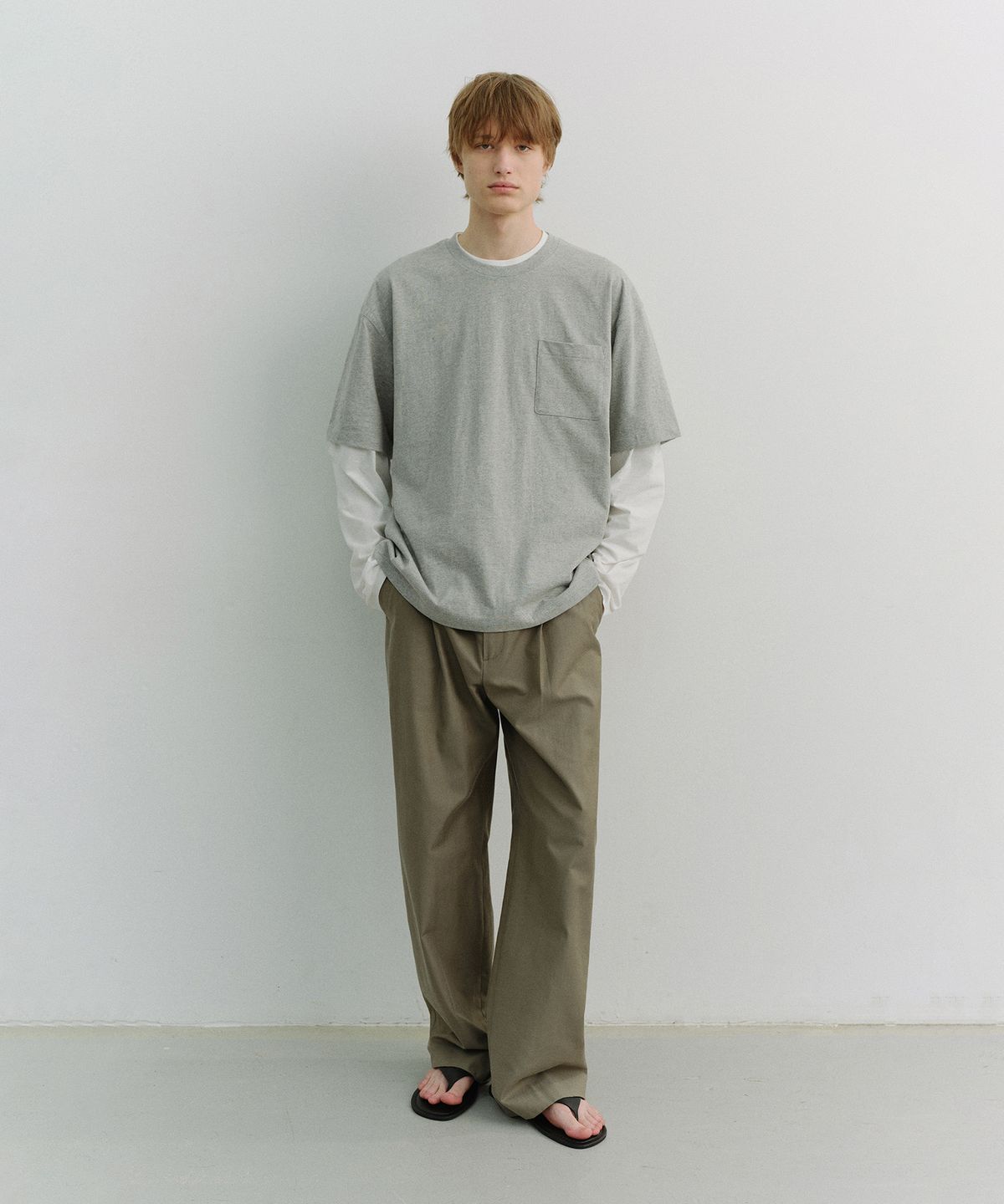 던스트 포 맨(DUNST FOR MEN) LAYERED SET-UP T-SHIRT_UNISEX_UDTS6A117_MELANGE GREY / OFF WHITE