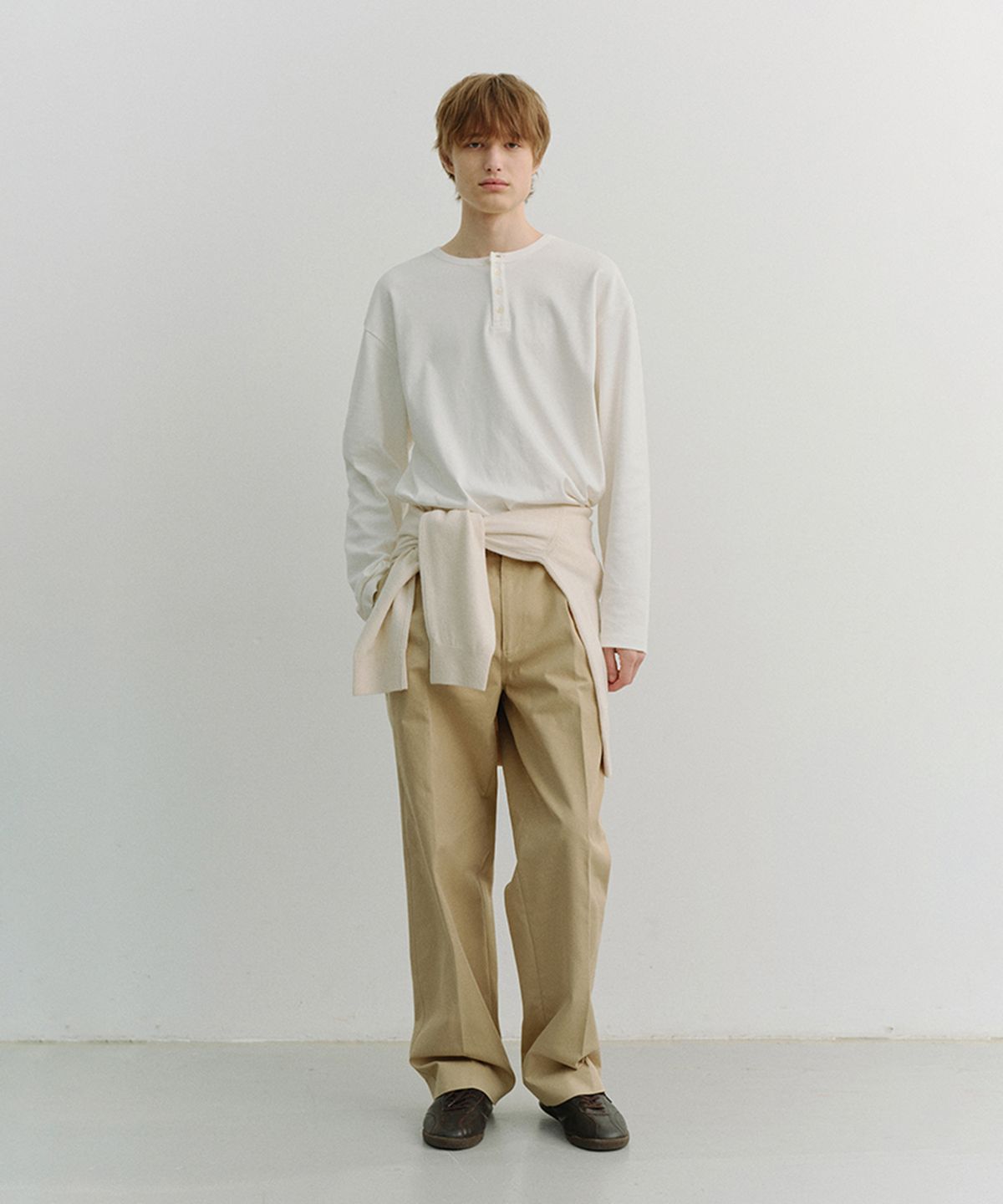 던스트 포 맨(DUNST FOR MEN) HENLEY-NECK T-SHIRT_UNISEX_UDTS6A109_OFF WHITE