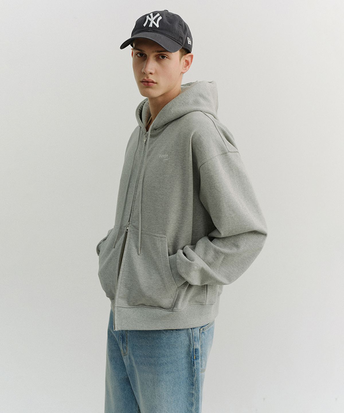 던스트 포 맨(DUNST FOR MEN) CROPPED ZIP-UP HOODIE_UNISEX_UDTS6A101_MELANGE GREY