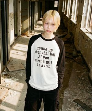 DTF 트립 레글런 롱슬리브 화이트블랙