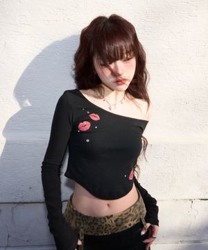 love bite one shoulder - black