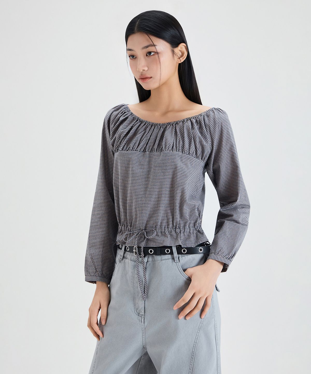 미쏘(MIXXO) 체크 셔링 블라우스_MIWBLG329G