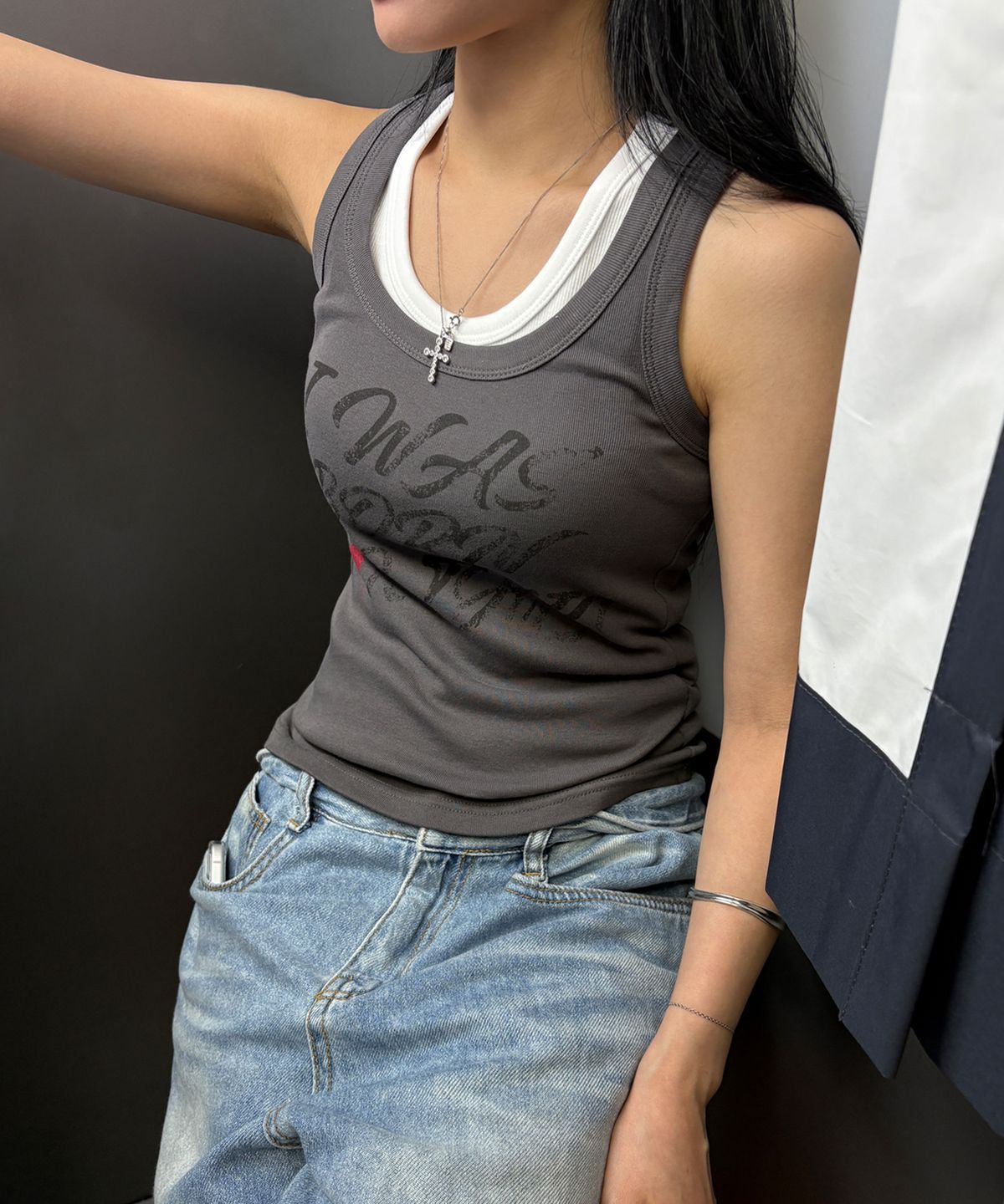 포르테나(PORTERNA) WASBORN GRAPHIC TANK TOP-2COLOR