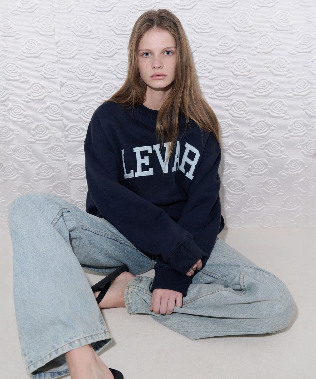르바(LEVAR) Levar Crewneck Sweatshirt - Classic Navy