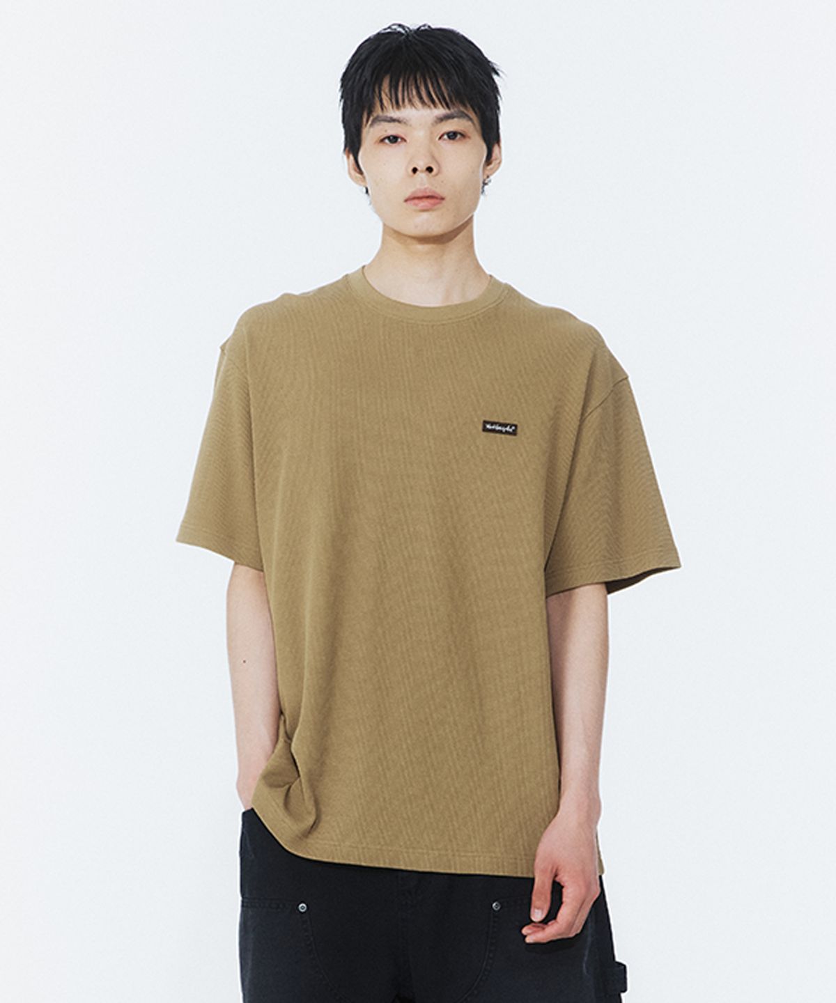 마크곤잘레스(MARK GONZALES) 스몰 박스 로고 와플 반팔 티셔츠 - KHAKI