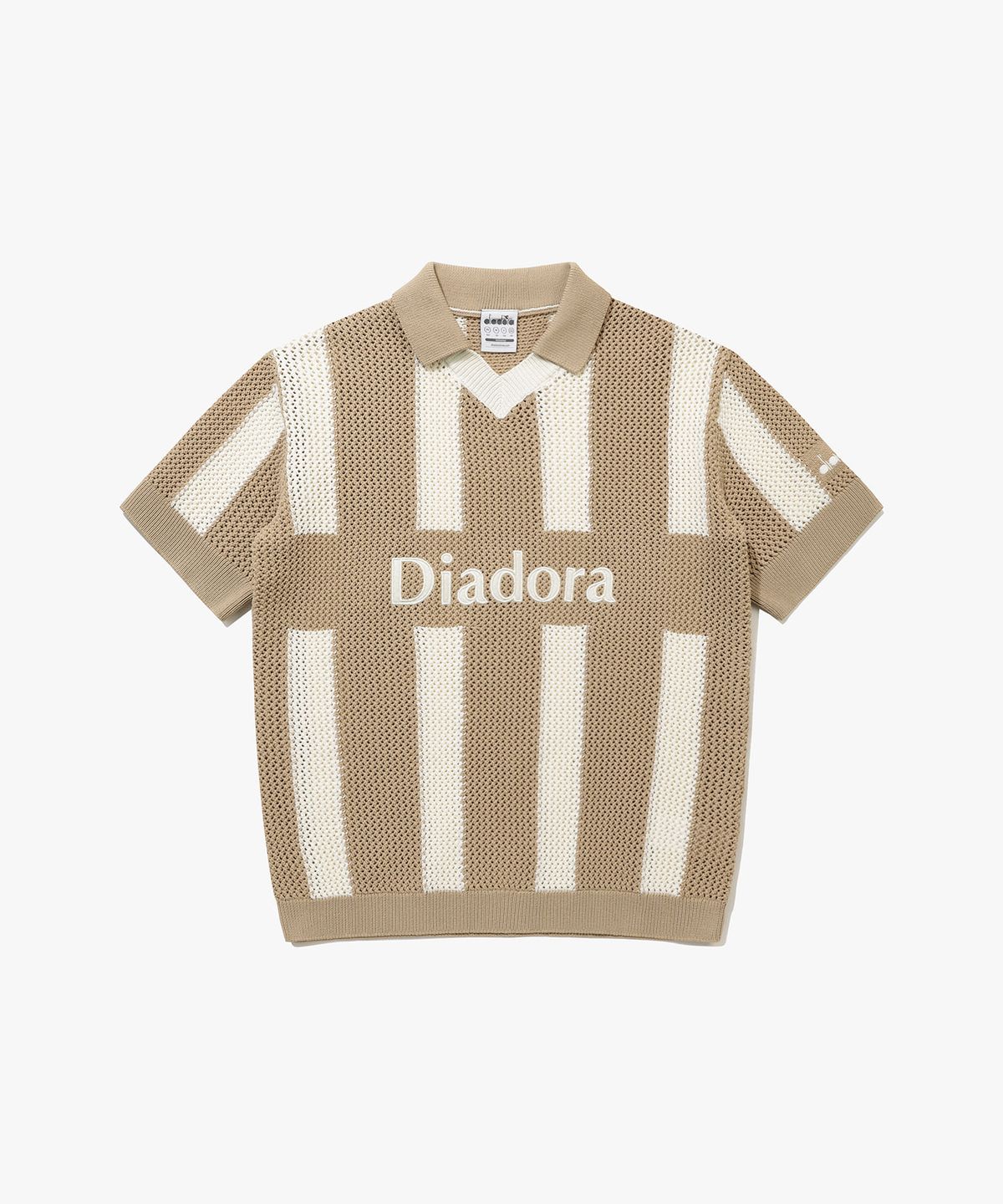 디아도라(diadora) 크로셰 스트라이프 카라 반팔 풀오버 BEIGE