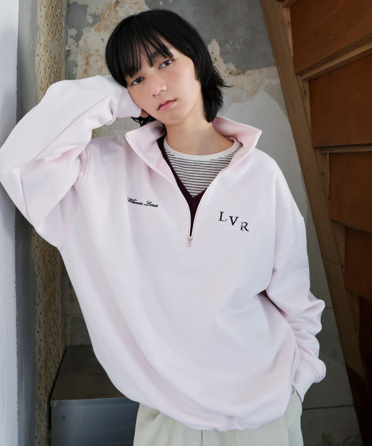 르바(LEVAR) British Half-Zip Sweatshirt - Blush Pink