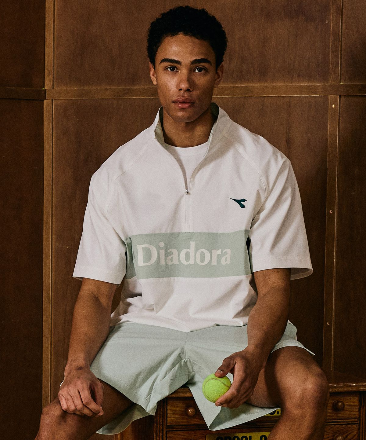 디아도라(diadora) 테니스타 반팔 아노락 OFF WHITE