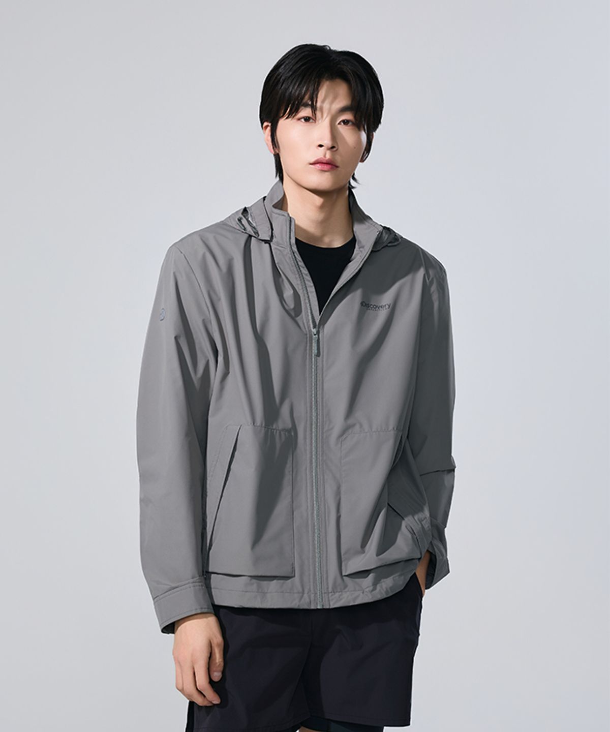 디스커버리 익스페디션(DISCOVERY EXPEDITION) 남성 베르텍스 2L 경량 마운틴쿡 자켓 (GREY)