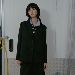 투버튼 뒤트임 자켓 AS1WJ261