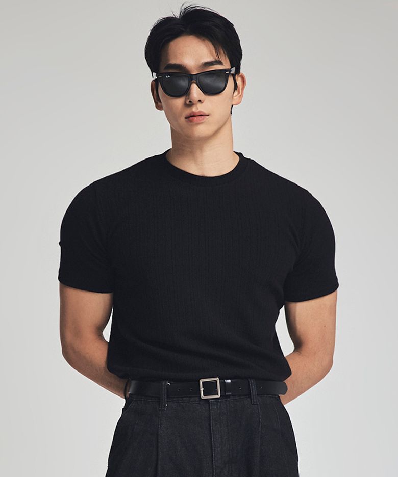 파인 니트 머슬핏 반팔 티셔츠 블랙