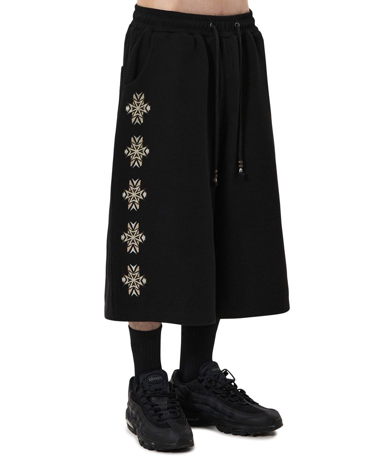 CROSS WAFFLE SHORTS - BLACK