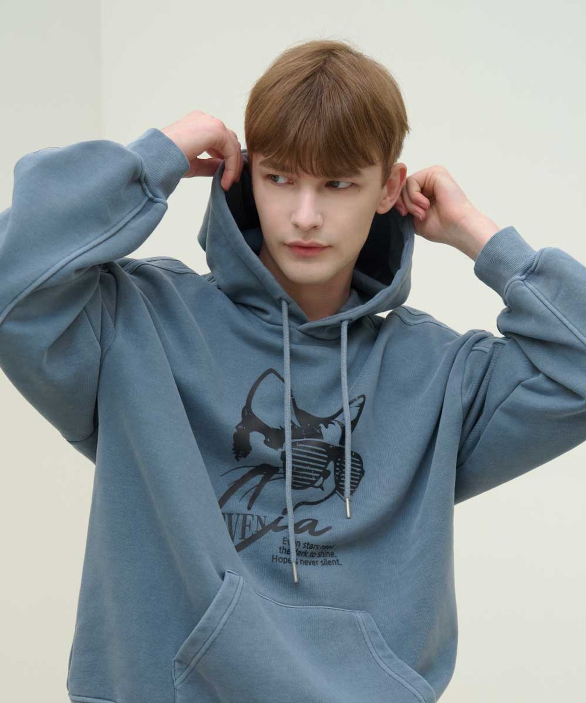 이븐시아(EVENCIA) 시아캣 피그먼트 블루 워싱 후디